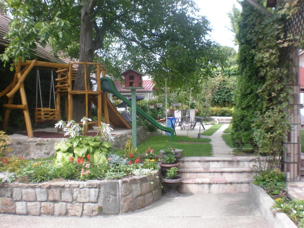 Szekely Vendeghaz Hotel Esztergom Exterior photo